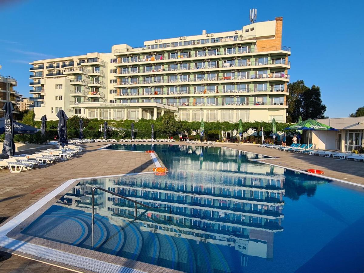 Hotel Comandor Mamaia Extérieur photo
