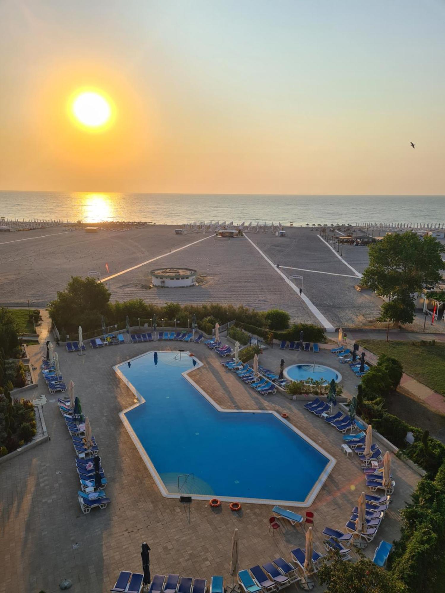 Hotel Comandor Mamaia Extérieur photo