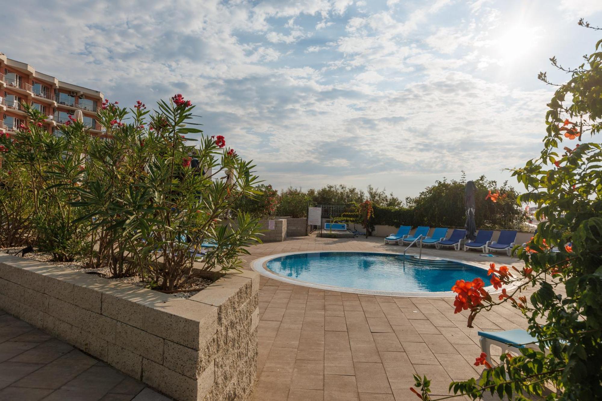 Hotel Comandor Mamaia Extérieur photo