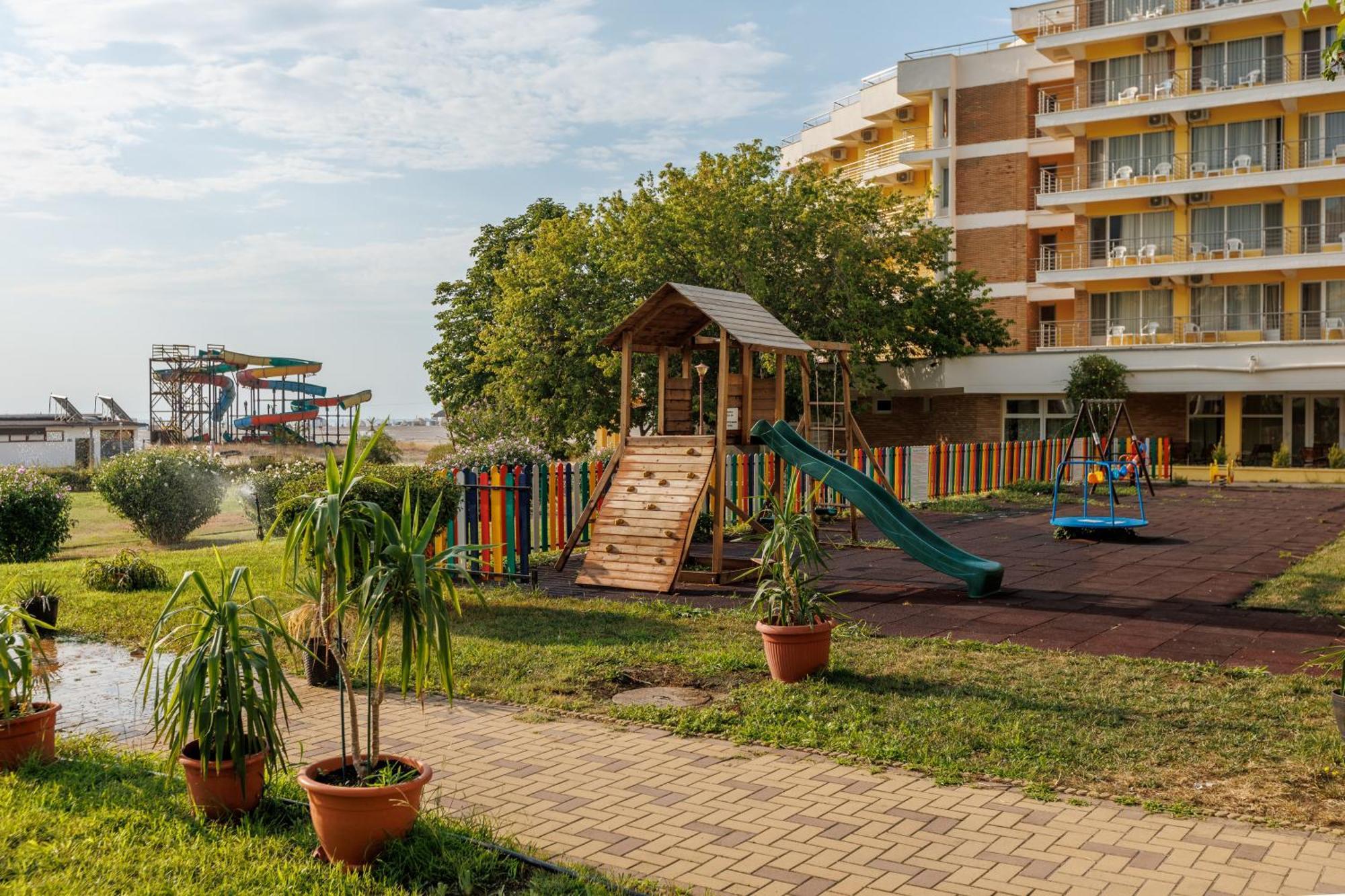 Hotel Comandor Mamaia Extérieur photo