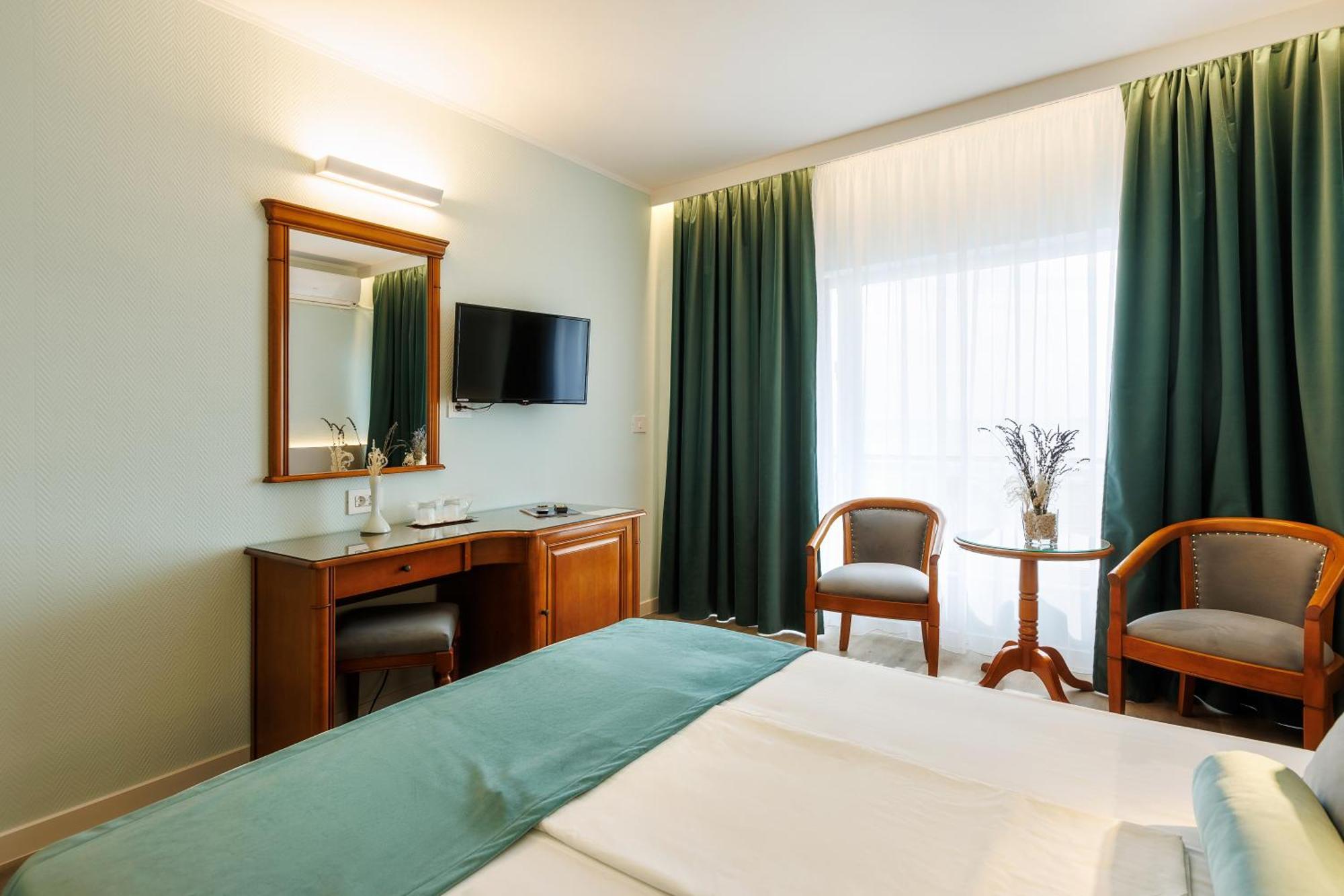 Hotel Comandor Mamaia Extérieur photo