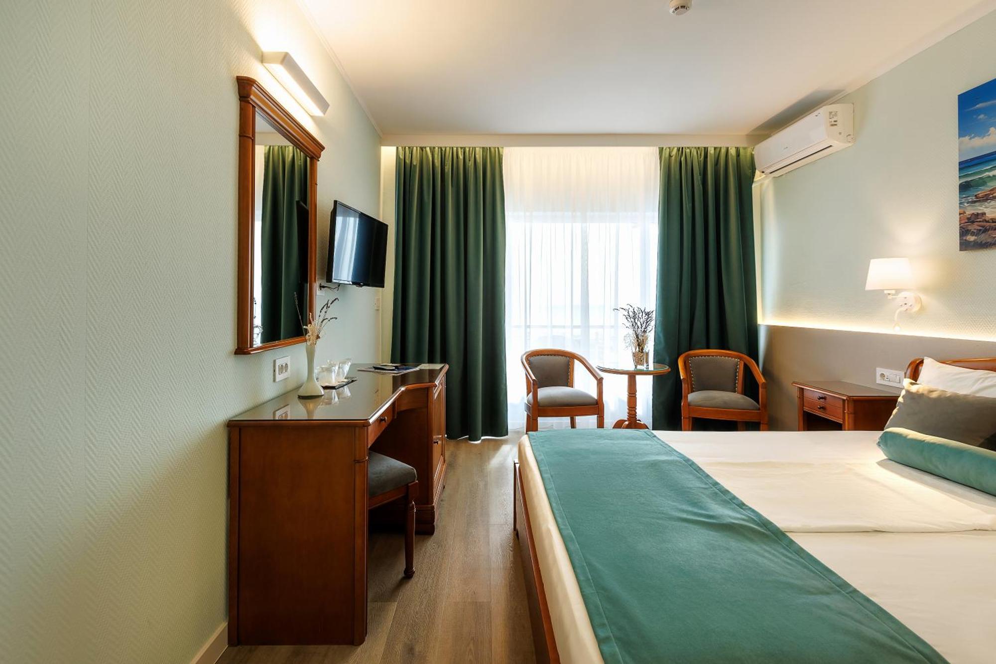 Hotel Comandor Mamaia Extérieur photo