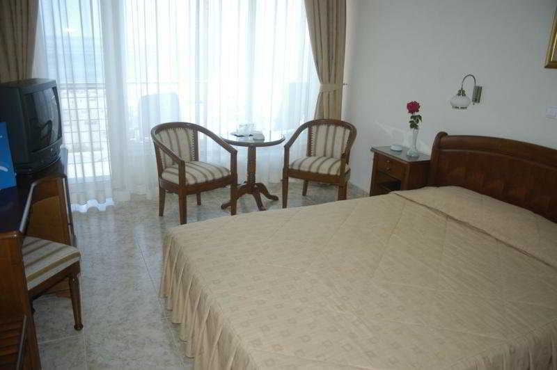 Hotel Comandor Mamaia Extérieur photo